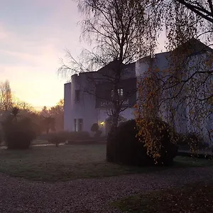 Отель Logis La Croix Du Sud, Le Tour-du-Parc